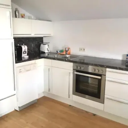 Dachwohnung Mit Seeblick *