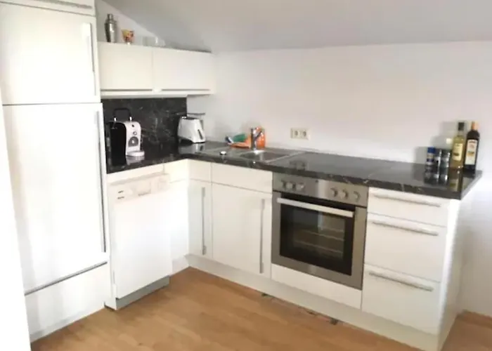 Dachwohnung Mit Seeblick *