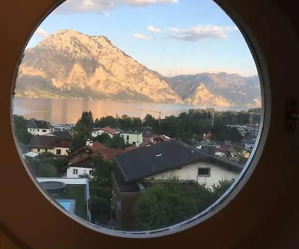 Apartament Dachwohnung Mit Seeblick